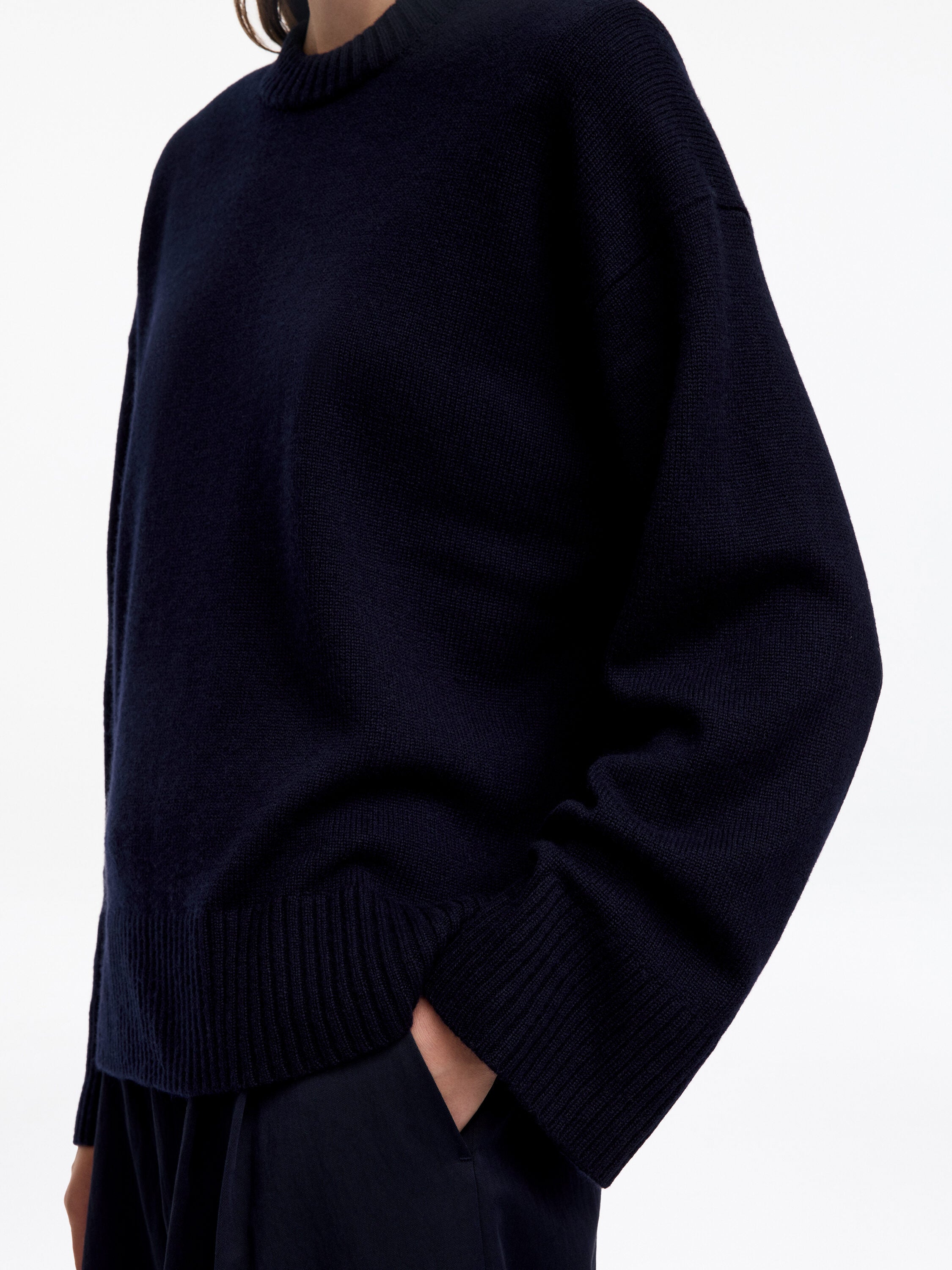 Oversized Pure Cashmere Jumper​ - Blue - Image 4
