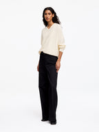 Relaxed Cashmere V-Neck Jumper - White - Image 2