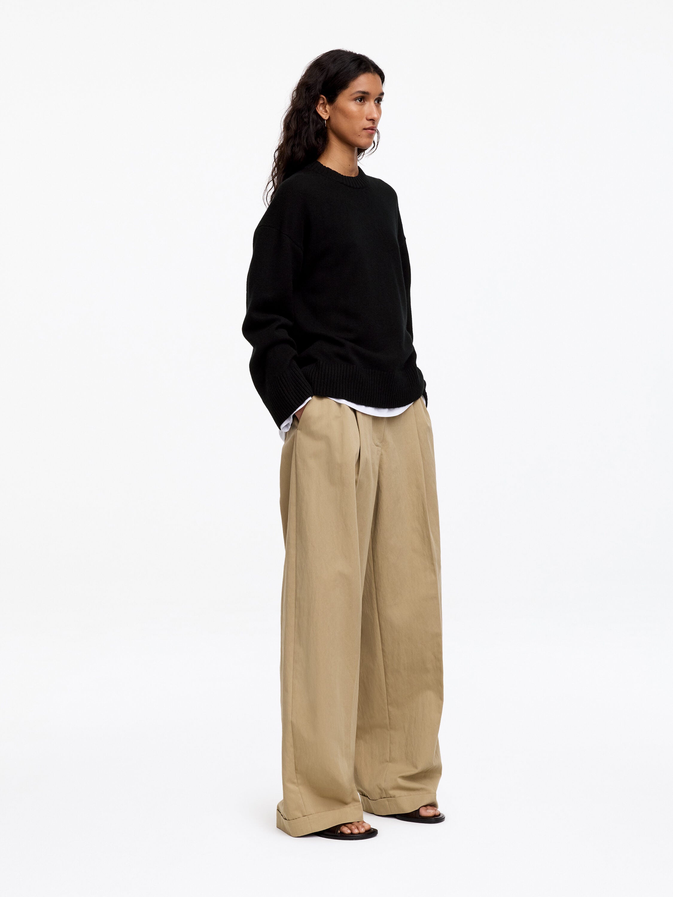 Oversized Pure Cashmere Jumper​ - Black - Image 3
